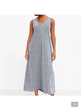Lou & Grey Striped Navy Softserve Slub Sleeveless V-Neck Maxi Dress size small